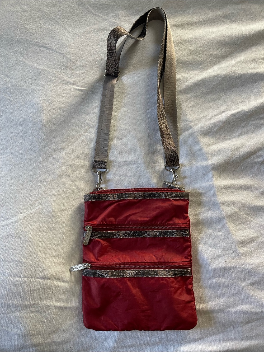 Compact Red Crossbody Bag with Snake-Print Trim